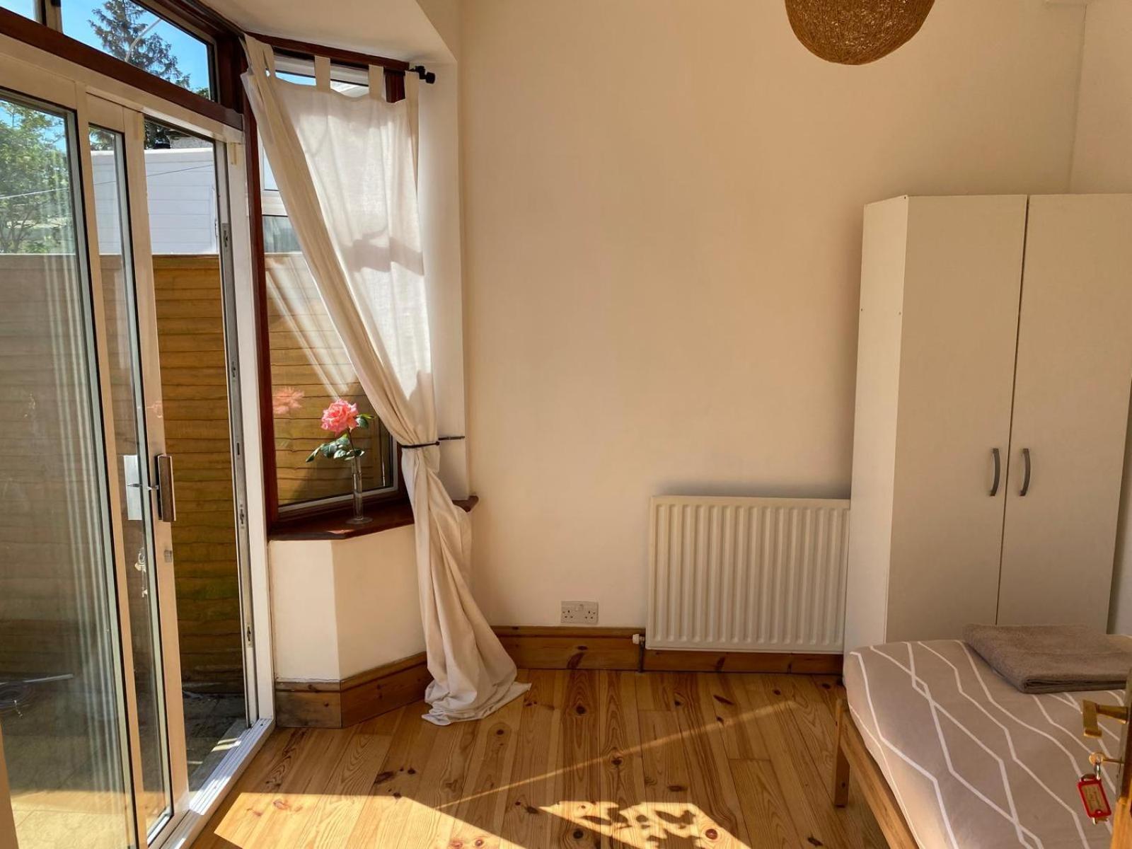 Lovely Rooms In West London Northolt  Exterior photo