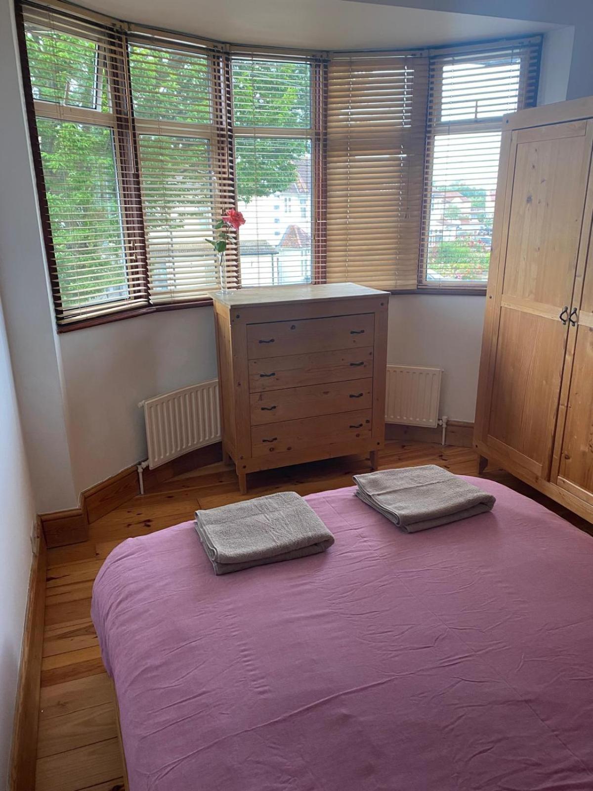 Lovely Rooms In West London Northolt  Exterior photo